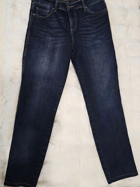 Kut From The Kloth Straight Leg Jeans Size 8 Dark Wash Mid Rise Stretch Denim